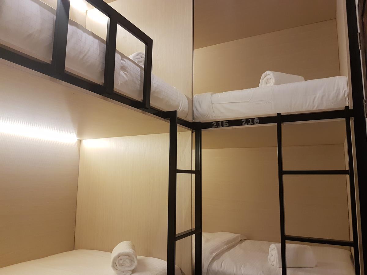 Хостел Bed To Бангкок Экстерьер фото