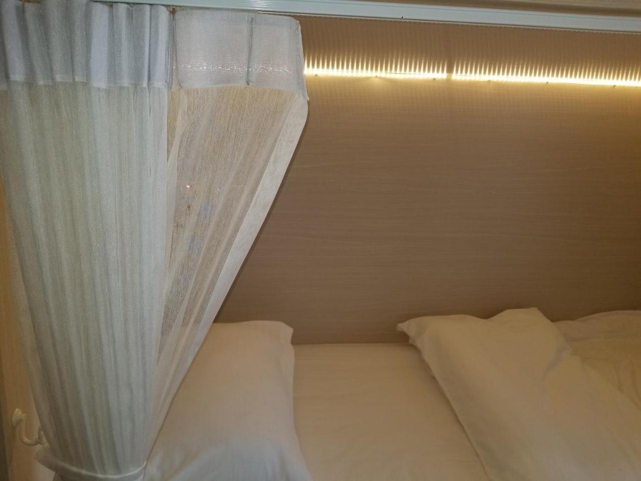 Хостел Bed To Бангкок Экстерьер фото